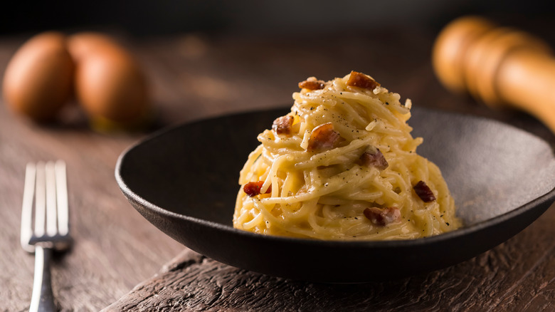 Pasta alla carbonara in a bowl