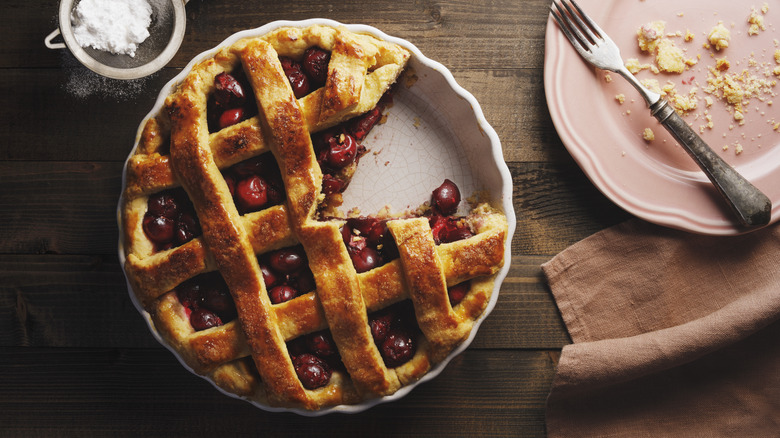 Overhead view of cherry pie 