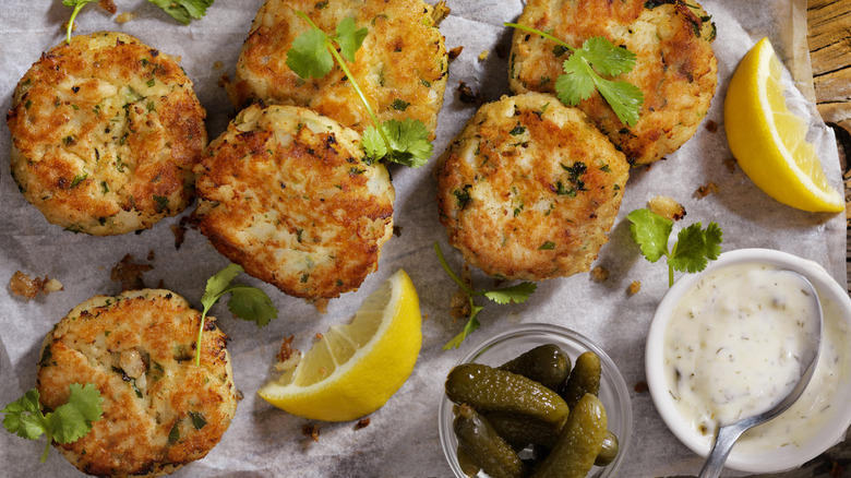 CRAB CAKES