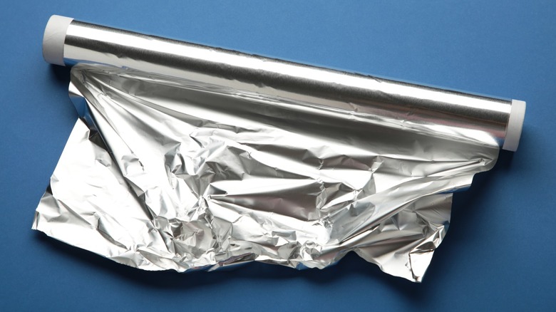 Aluminum foil roll