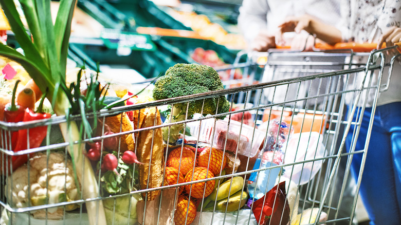 shopping cart with fruits and veggies