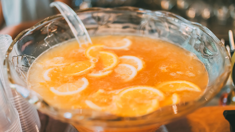 punch with lemons