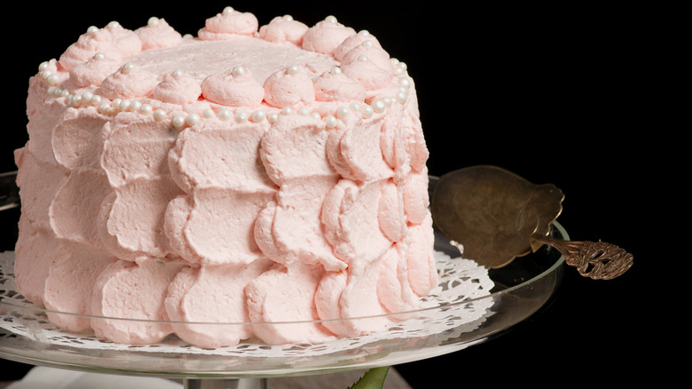 Scalloped pink cake