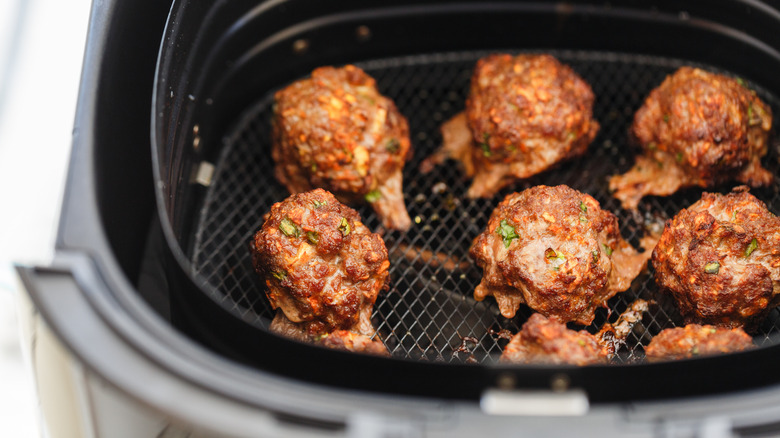 Meatballs in an air fryer