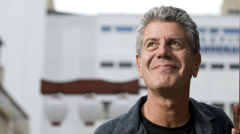 Anthony Bourdain smiling 